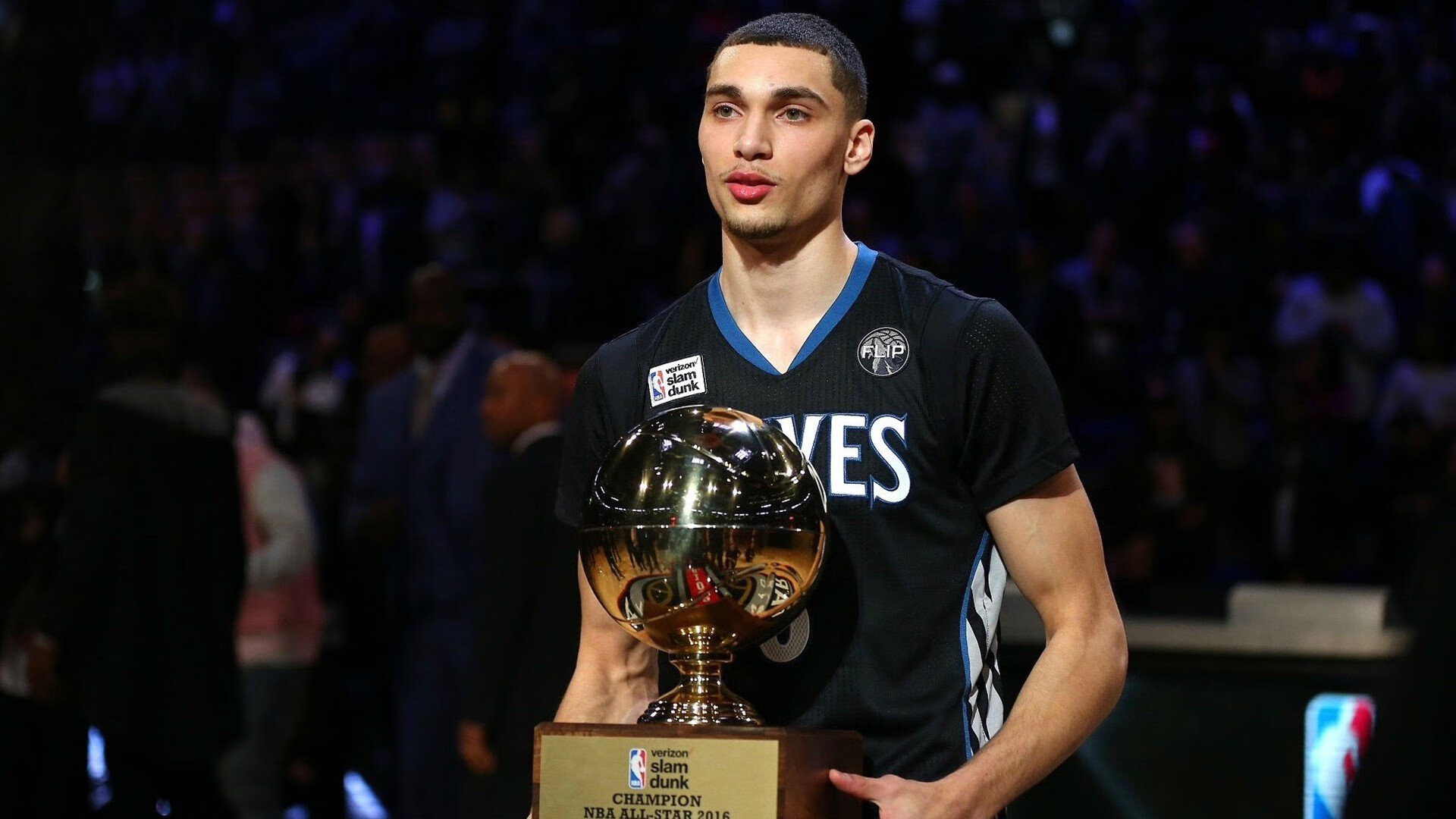 开云体育中国-毕尔巴鄂逆转卡塔尔，苏亚雷斯的绝杀，如何成为足球对抗资本的游戏？  第2张